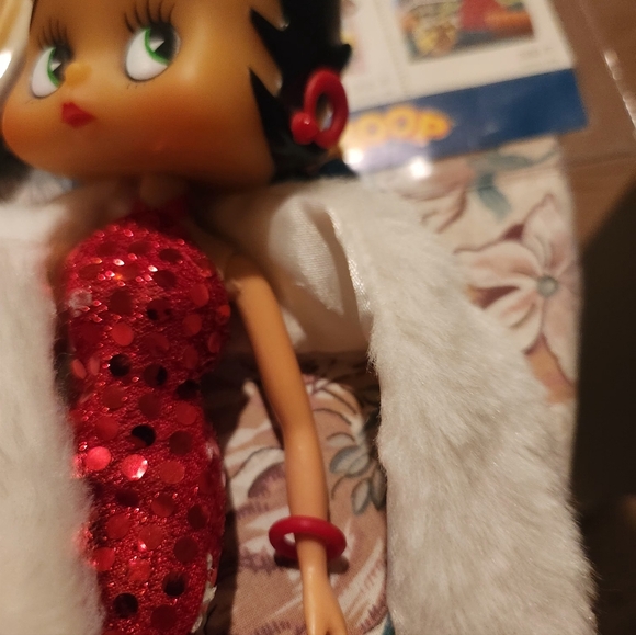 Betty Boop Doll W/Red Sequin Dress Doll with Faux White Fur - Picture 3 of 4